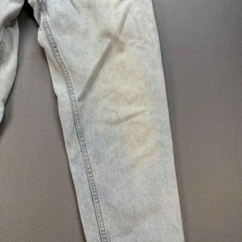 VTG Levis 550 Jeans Relaxed Fit Tapered Leg 32x32 Distressed Denim 90s‎ USA Made